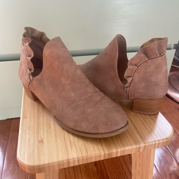Taupe Booties w Ankle Slit - Picture 2 of 5